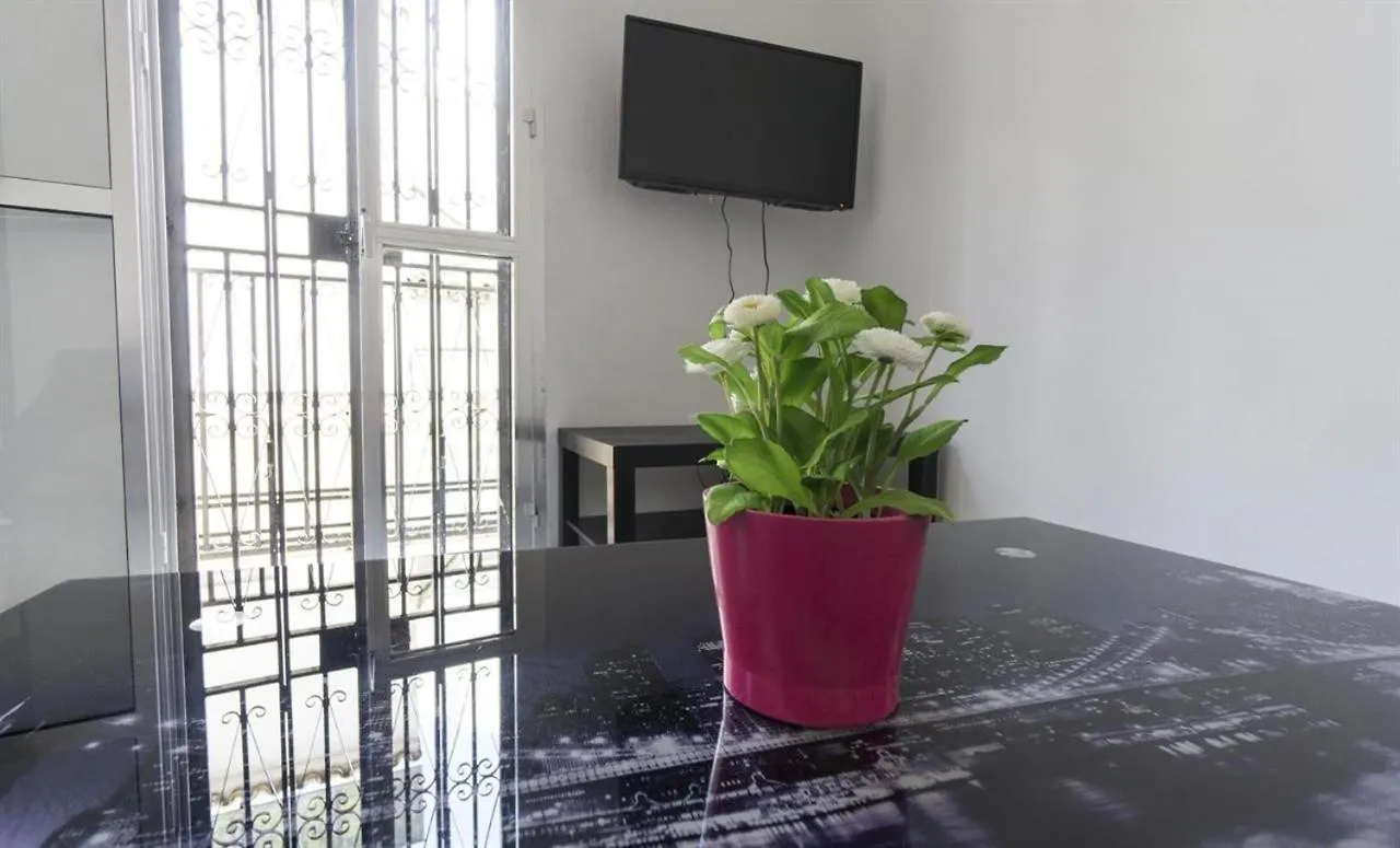 Enladrillada, Chic Home Seville 0*,  Spain